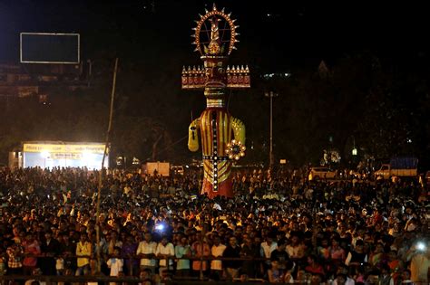 Dussehra 2016: Photos of colourful Hindu festival celebrating triumph ...