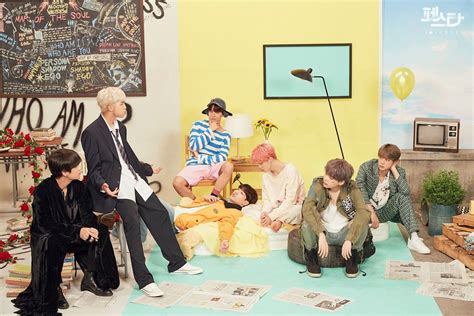 Pin by 𝓛𝓸𝓳𝓲𝓷 on BTS | Bangtan, Family portraits, Bts wallpaper