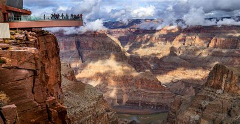 Las Vegas: Grand Canyon West Rim Bustour & Hoover Dam-Stopp | GetYourGuide