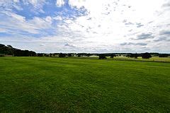 Category:Grimsthorpe Castle Gardens - Wikimedia Commons