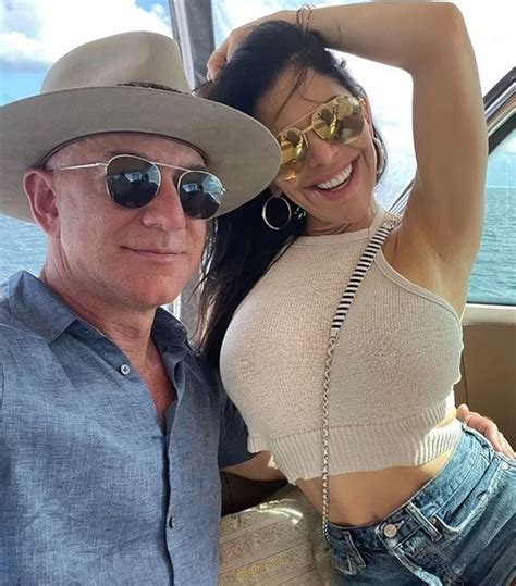 Jeff Bezos’un nişanlısı Lauren Sanchez'den tatil fotoğrafları | N-Life