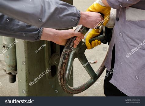 Sheet Metal Bending Stock Photo 624856682 | Shutterstock