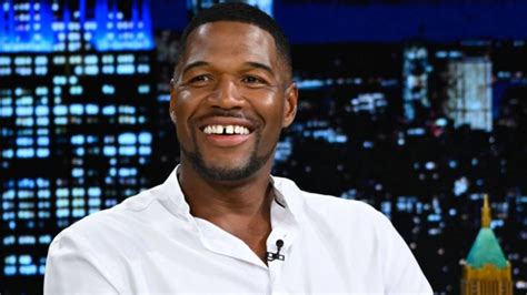 GMA's Michael Strahan celebrates alongside his lookalike 'brother' as fans say the same thing ...