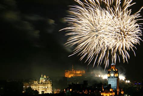 Edinburgh Festival Fireworks Photograph by Fraser McCulloch - Fine Art ...