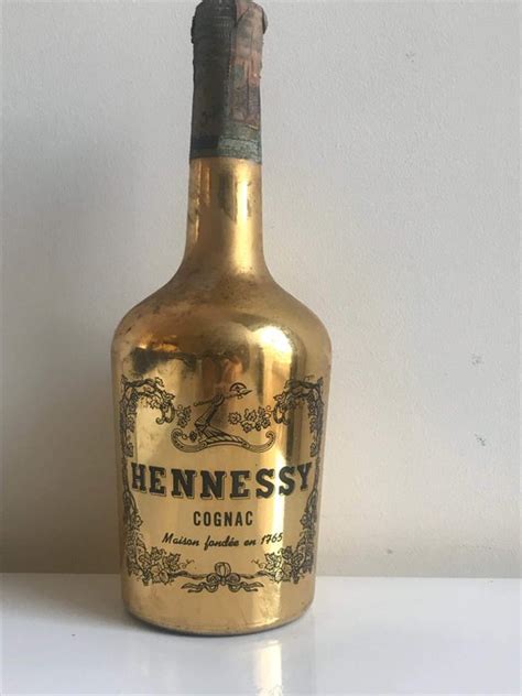 Hennessy gold bottle - 1960s-70s period - Catawiki