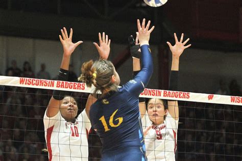 Wisconsin Volleyball: Badgers blow out Illini in straight sets - Bucky's 5th Quarter