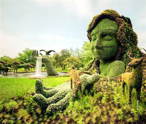 Why you should include art and sculptures in your garden or backyard? - Collettivo VV