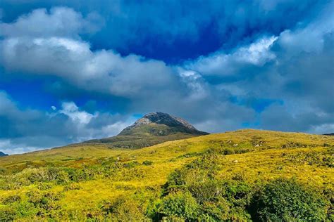 Walking in the Wilds of Connemara, Mweelrea | Hilltoptreks.com