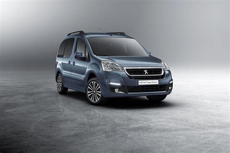 Peugeot Partner Tepee Goes Electric, Boasts 170 Km Of Range - autoevolution