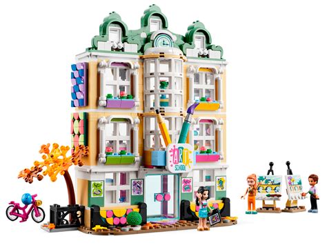 Emma's Art School 41711 | Friends | Buy online at the Official LEGO® Shop GB