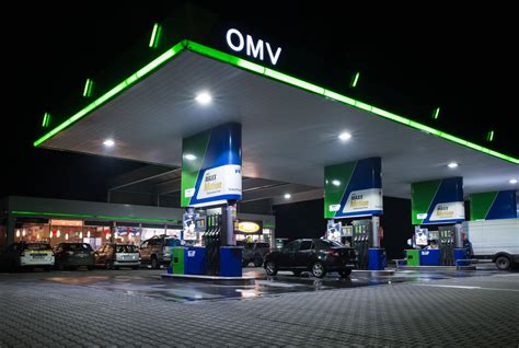 OMV Petrom installs photovoltaic panels in 110 filling stations across ...