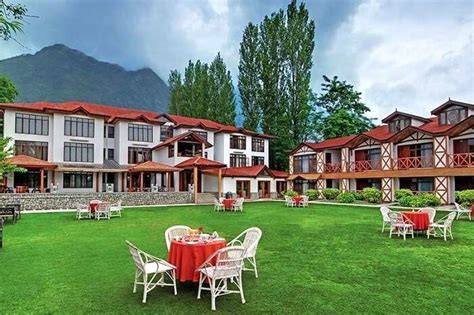 10 Best Resorts In Srinagar To Make You Feel Like Royalty!