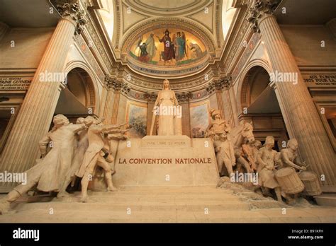 INTERIOR VIEW OF THE PANTHEON PARIS Stock Photo - Alamy