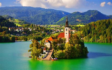 5 incredible facts about Lake Bled in Slovenia | Mobicastle