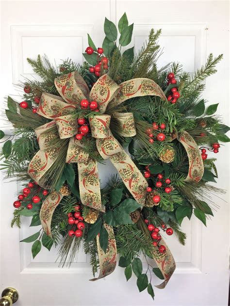 Traditional Christmas Wreath, Christmas Wreath, Pinecones, Christmas Door Decor, Holid ...