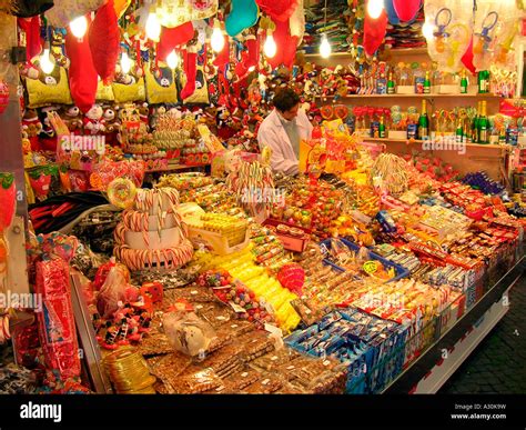 CHRISTMAS MARKET ROME, ITALY Stock Photo - Alamy