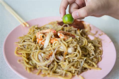 19 best Hokkien prawn mee stalls in SG for the avid Singaporean foodie