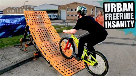 URBAN MTB FREERIDE INSANITY WITH THE PORTABLE KICKER RAMPS AND AIRBAG ...