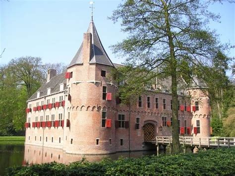 Het oude Loo (the Old Palace - still a Royal Family Recidence ...