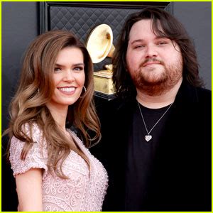 Wolfgang Van Halen Girlfriend Olivia