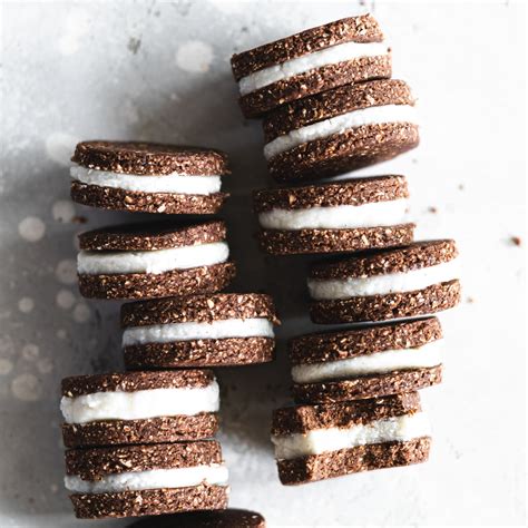 Healthy Homemade Oreos - Vegan & No-Bake