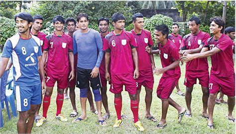 The Games-n-Sports : Bangladesh Football Team leaves for Nepal today.