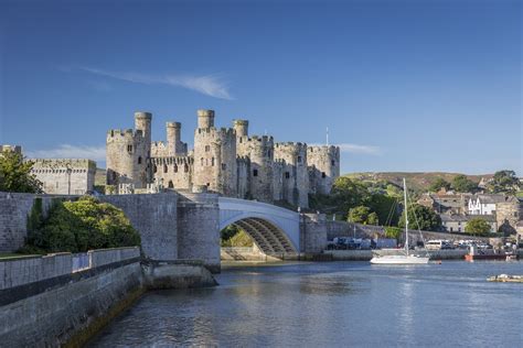 Conwy Castle – The Oasis B&B