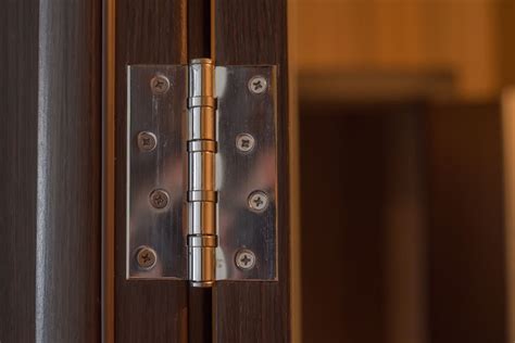 How to Install Door Hinges on Door Blanks – OBSiGeN