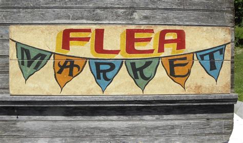 Hand Lettered Flea Market Sign Wooden sign Flags spell out | Etsy | Flea market sign, Antique ...