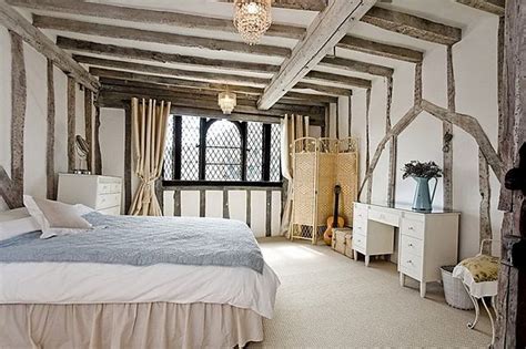 Impressive 16th Century Tudor House - Home Bunch Interior Design Ideas