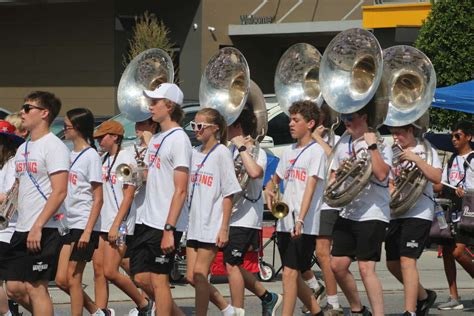 Friendswood celebrated July 4th with Coast Guard flyover