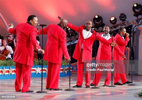 The Temptations Photos and Premium High Res Pictures - Getty Images