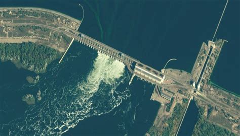 Ukraine invasion: Ukraine's Russian-held Nova Kakhovka dam damaged in ...