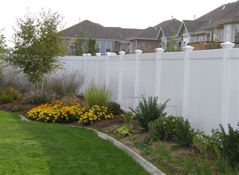 Backyard Fencing Ideas - Landscaping Network