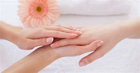 8 Life-Changing Benefits of Hand Massage - American Institute of Alternative Medicine