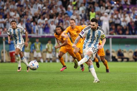 Messi WC Record: Lionel Messi EQUALS Gabriel Batistuta for MOST GOALS ...