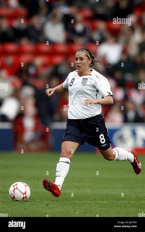 FARA WILLIAMS ENGLAND WOMEN & EVERTON FC BANKS'S STADIUM WALSALL ...