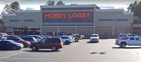 Hobby Lobby Raises Their Minimum Wage to $18.50