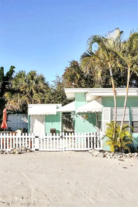 Lovely Beachfront Cottages On Anna Maria Island, Florida Beachfront ...