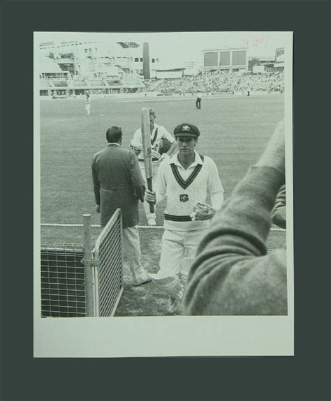 Photograph of Greg Chappell leaving cricket field after batting, SCG ...