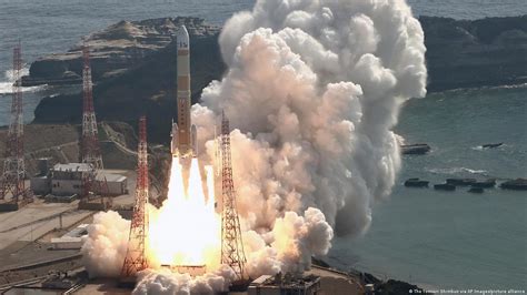 Japan: New H3 rocket fails minutes after launch – DW – 03/07/2023