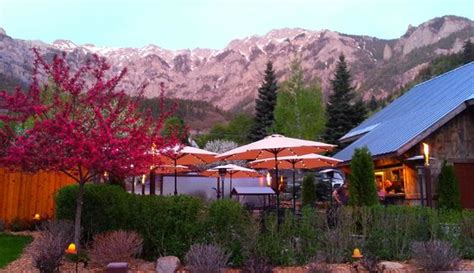 Twin Peaks Lodge & Hot Springs $131 ($̶1̶5̶8̶) - UPDATED 2018 Prices ...