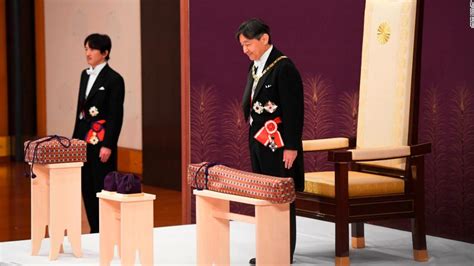 Naruhito, Japan's new Emperor, ascends throne as Reiwa era begins - CNN