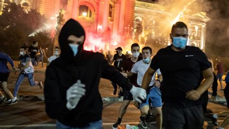 Hundreds try to storm Serbian parliament as protests heat up | News ...