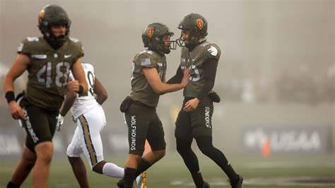 Army West Point kicker Navy college football NCAA fog