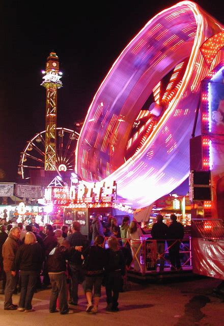 Hull Fair © Paul Glazzard cc-by-sa/2.0 :: Geograph Britain and Ireland