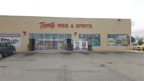 Tom's Wine & Spirits - Wichita, KS 67216