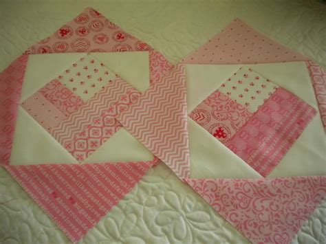 How to Make a Square-in-a-Square Quilt Block: A Tutorial | Craftsy