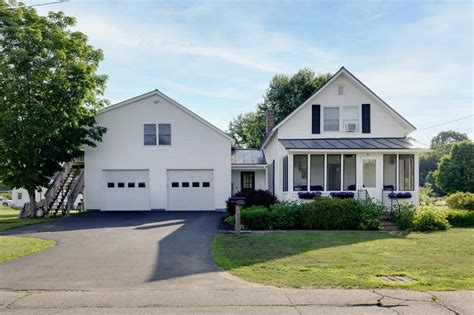 18 Penacook Street, Penacook, NH 03303 - See Est. Value, Schools & More