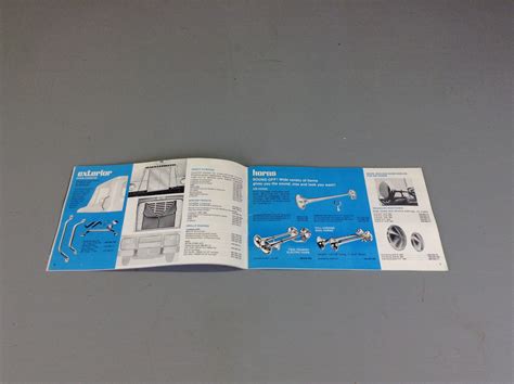 IH Heavy Duty Truck Accessories Booklet - IH Scout